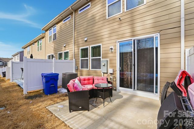 16038 Red Buckeye Lane, Huntersville, NC 28078