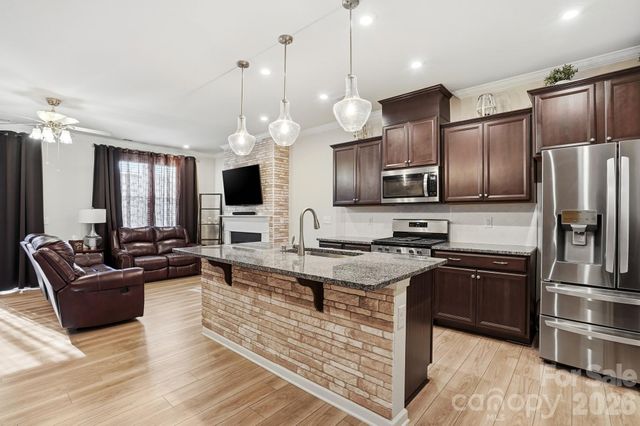 16038 Red Buckeye Lane, Huntersville, NC 28078