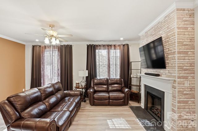 16038 Red Buckeye Lane, Huntersville, NC 28078