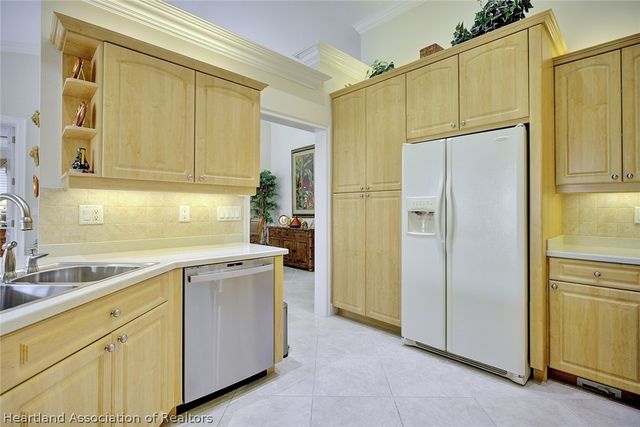 5729 Hampton Woods Boulevard, Sebring, FL 33872