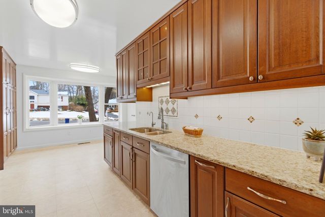 2410 DREXEL ST, Vienna, VA 22180