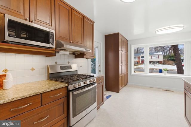 2410 DREXEL ST, Vienna, VA 22180