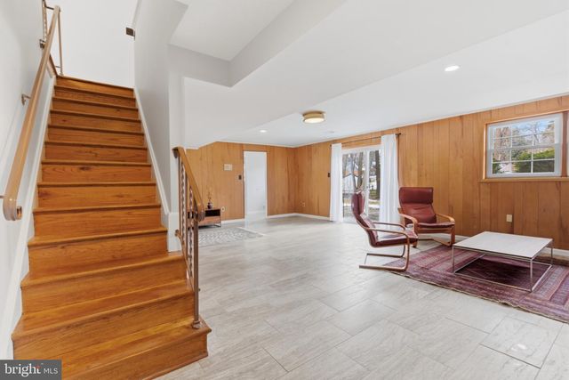 2410 DREXEL ST, Vienna, VA 22180