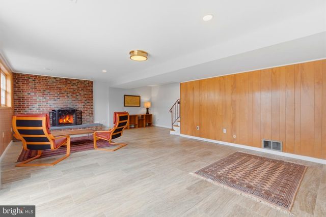 2410 DREXEL ST, Vienna, VA 22180