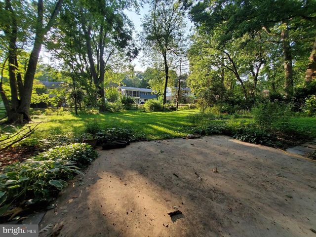 2410 DREXEL ST, Vienna, VA 22180