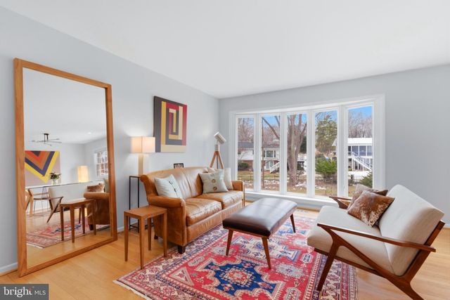 2410 DREXEL ST, Vienna, VA 22180