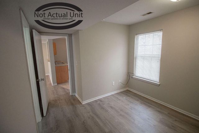 1604 CITADEL DR, Columbia, MO 65202