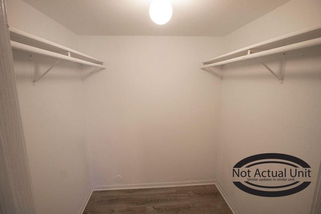 1604 CITADEL DR, Columbia, MO 65202