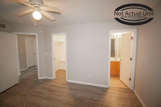 1604 CITADEL DR, Columbia, MO 65202