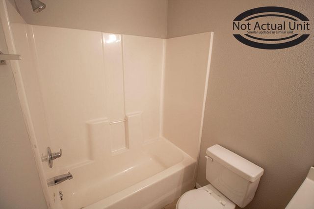 1604 CITADEL DR, Columbia, MO 65202