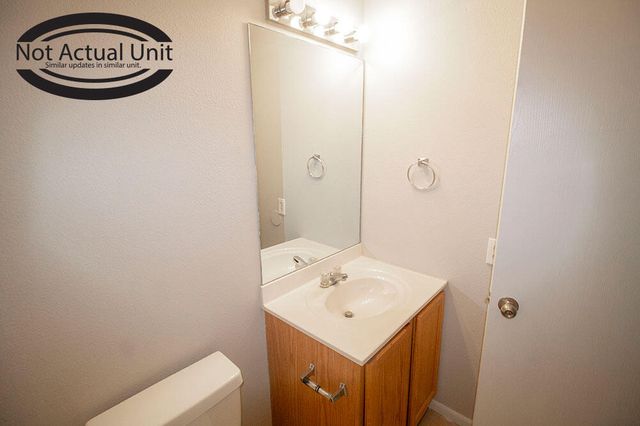 1604 CITADEL DR, Columbia, MO 65202