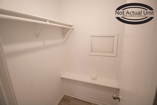 1604 CITADEL DR, Columbia, MO 65202