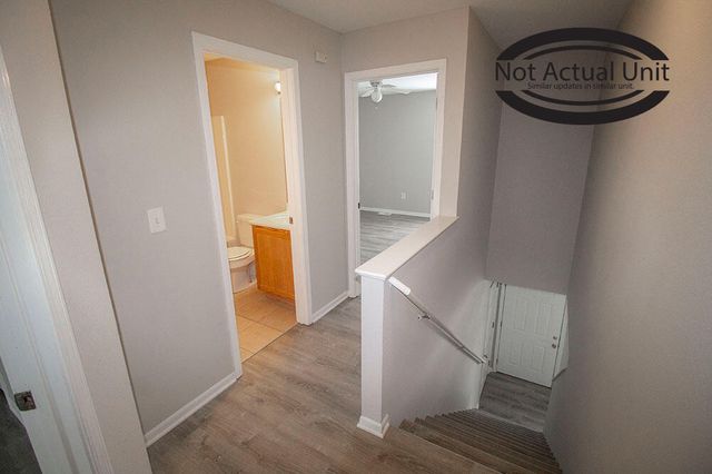 1604 CITADEL DR, Columbia, MO 65202