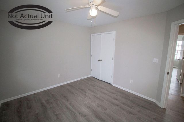 1604 CITADEL DR, Columbia, MO 65202