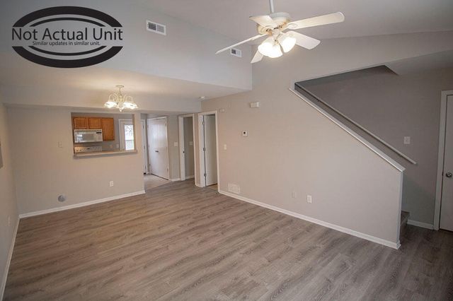 1604 CITADEL DR, Columbia, MO 65202