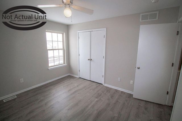 1604 CITADEL DR, Columbia, MO 65202