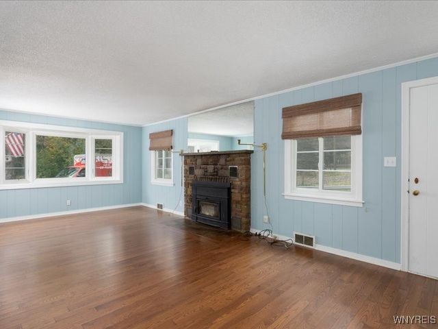 371 Rice Road, Elma, NY 14059