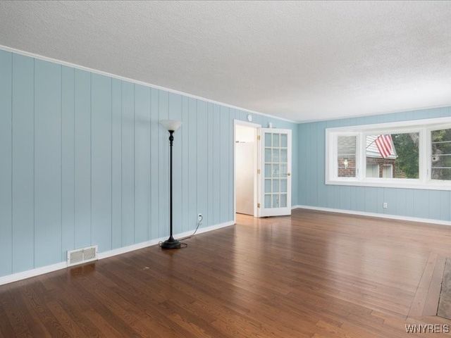 371 Rice Road, Elma, NY 14059