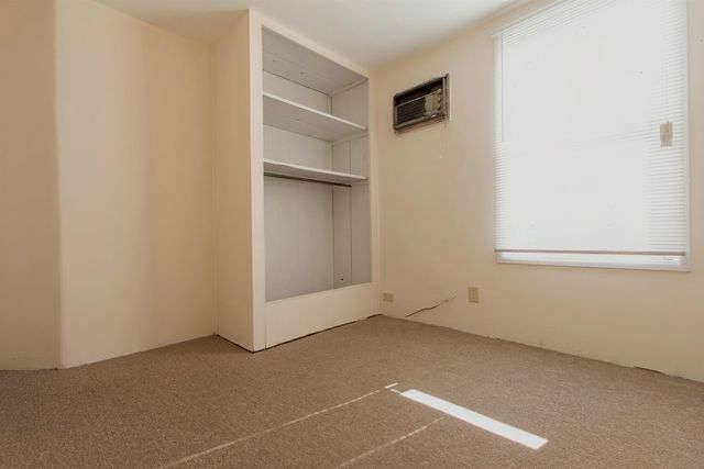 15 WILLIAMS AVE, Jc, West Bergen, NJ 07304