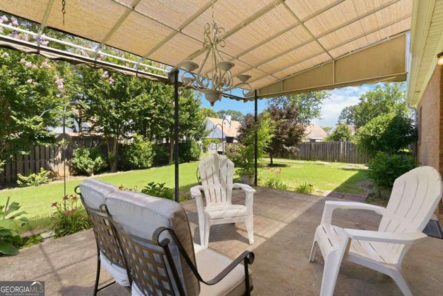 512 Stoneland Place, Lawrenceville, GA 30046