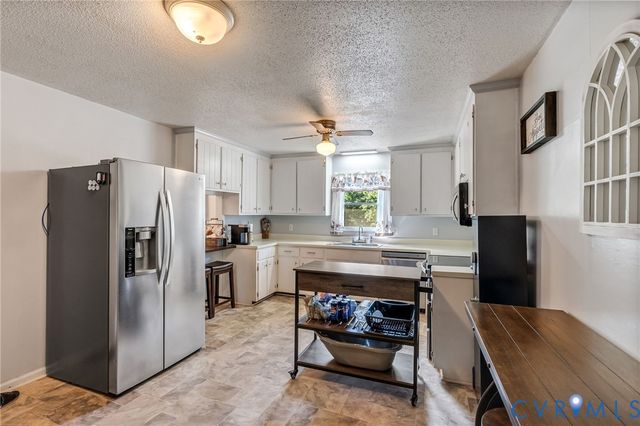 18622 Hawkins Church Rd, Dinwiddie, VA 23841