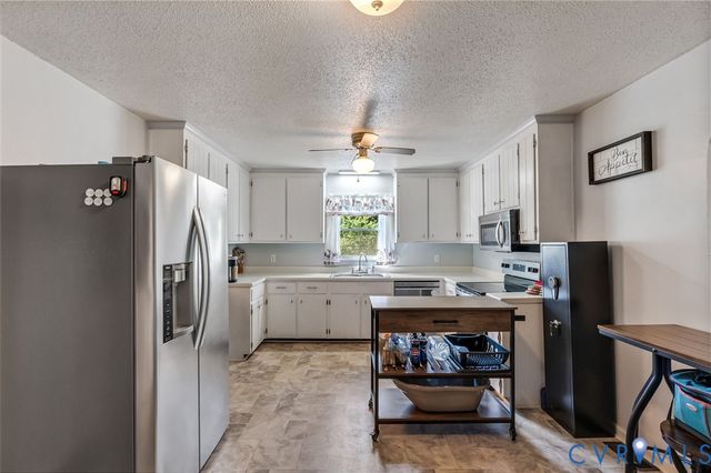 18622 Hawkins Church Rd, Dinwiddie, VA 23841