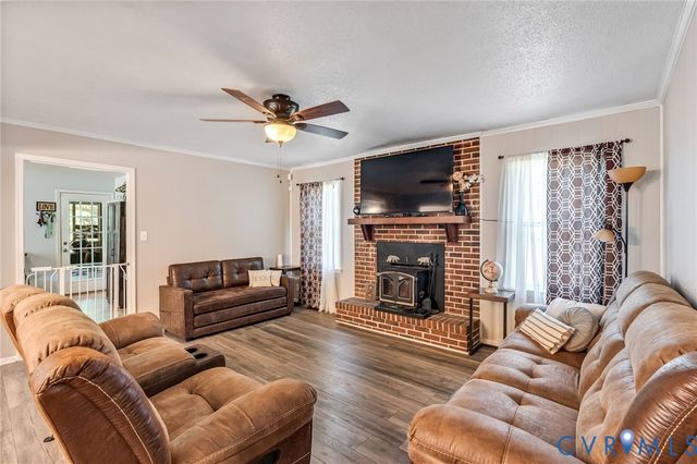 18622 Hawkins Church Rd, Dinwiddie, VA 23841