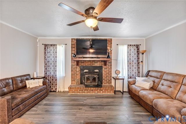 18622 Hawkins Church Rd, Dinwiddie, VA 23841