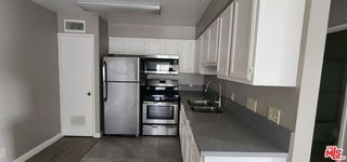 820 S St Andrews Place, Los Angeles, CA 90005