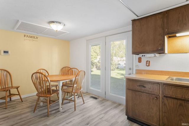 412 E Hively Avenue, Elkhart, IN 46517