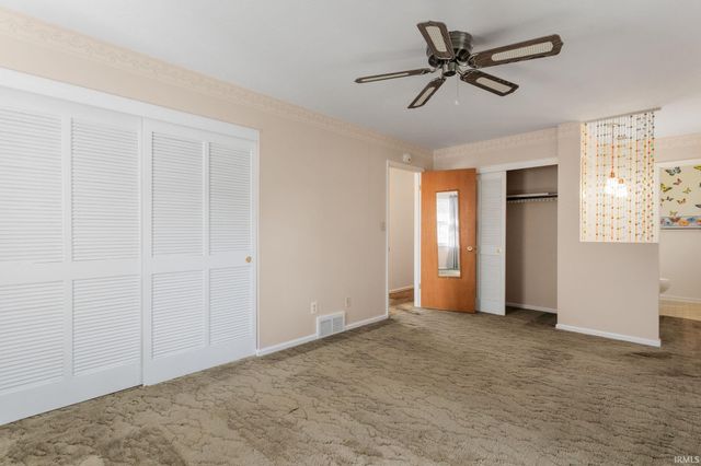 412 E Hively Avenue, Elkhart, IN 46517