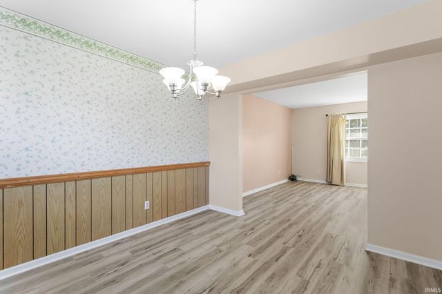 412 E Hively Avenue, Elkhart, IN 46517