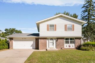412 E Hively Avenue, Elkhart, IN 46517