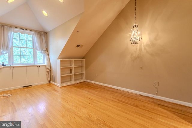 1227 FIDLER LN, Silver Spring, MD 20910