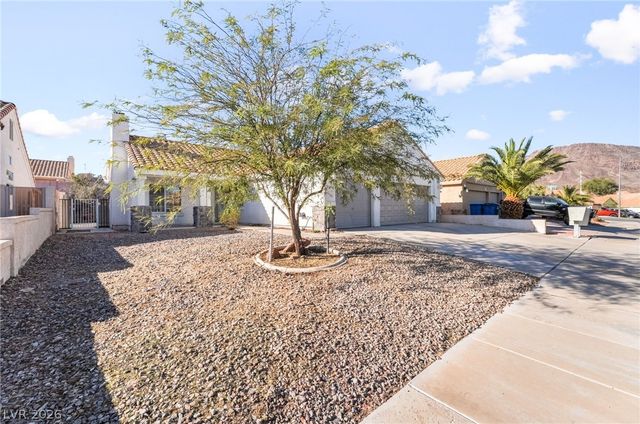 122 Red Coral Drive, Henderson, NV 89002