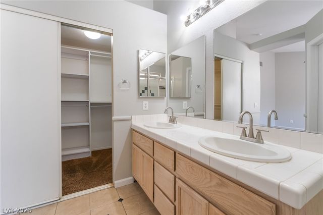 122 Red Coral Drive, Henderson, NV 89002