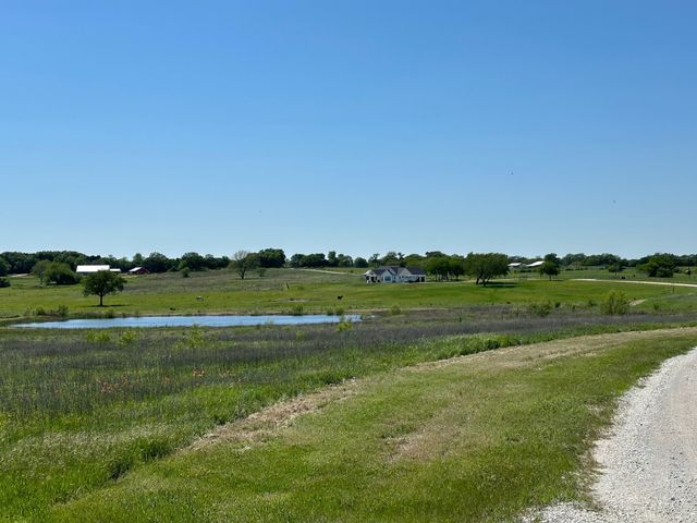 524 Jrc Road, Gainesville, TX 76240