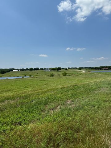524 Jrc Road, Gainesville, TX 76240