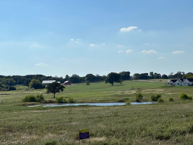 524 Jrc Road, Gainesville, TX 76240