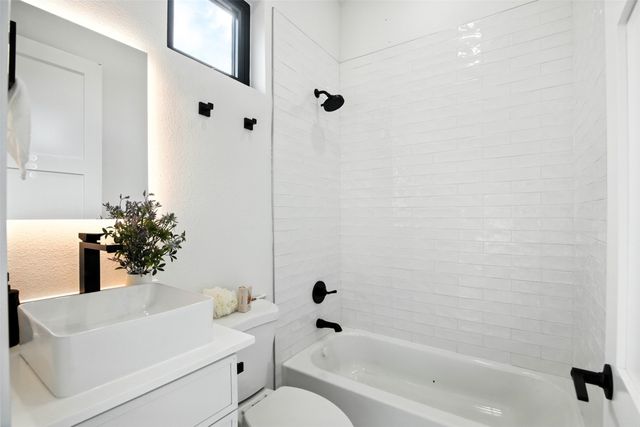 4611 Fairmount Street 102, Dallas, TX 75219