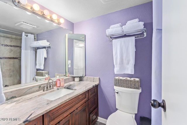 2532 W berridge Lane e204, Phoenix, AZ 85017