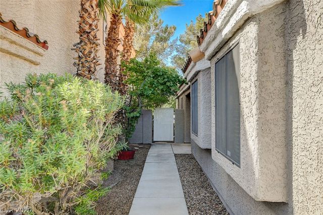2837 Autumn Haze Lane, Las Vegas, NV 89117