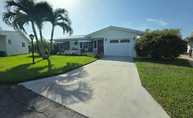 1707 SW 19TH Court, Boynton Beach, FL 33426