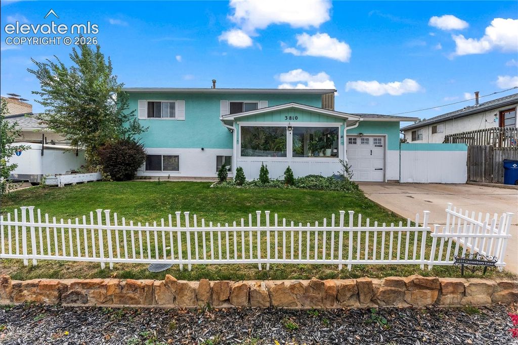 3810 Canterbury Lane, Pueblo, CO 81005