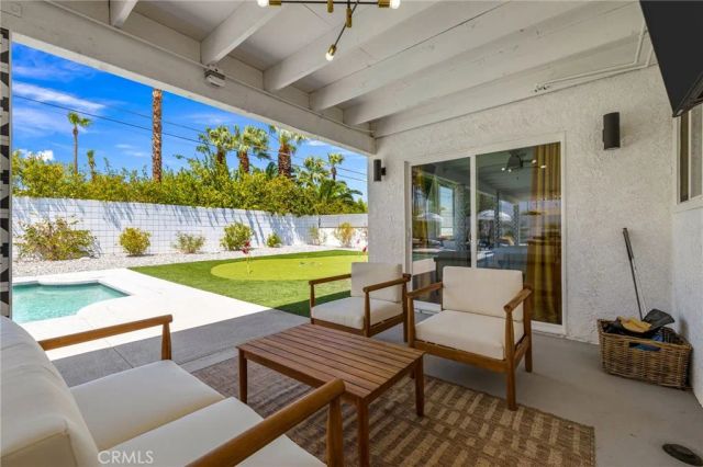 3030 E Vincentia, Palm Springs, CA 92262