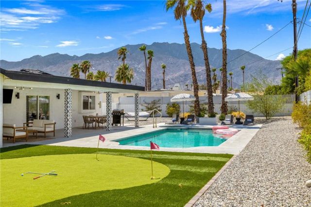 3030 E Vincentia, Palm Springs, CA 92262