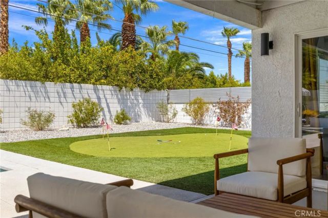 3030 E Vincentia, Palm Springs, CA 92262
