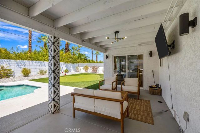 3030 E Vincentia, Palm Springs, CA 92262
