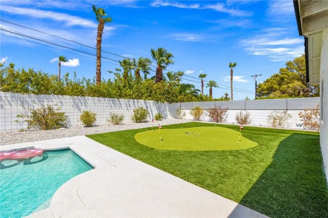 3030 E Vincentia, Palm Springs, CA 92262