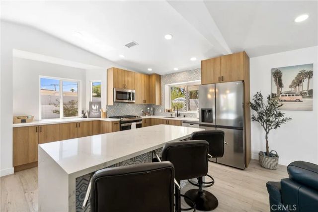 3030 E Vincentia, Palm Springs, CA 92262